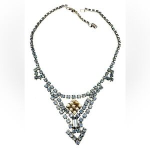 Vintage Silver Tone Blue Faceted Prong Set Crystals Faux Pearl Necklace Choker